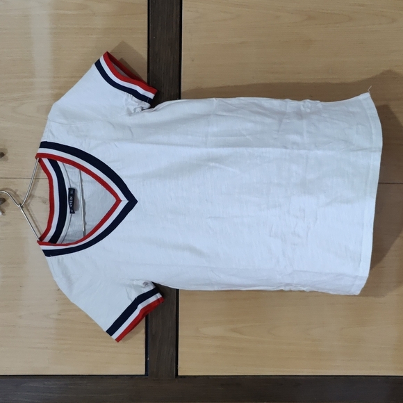 SHEIN Tops - Shein tshirt